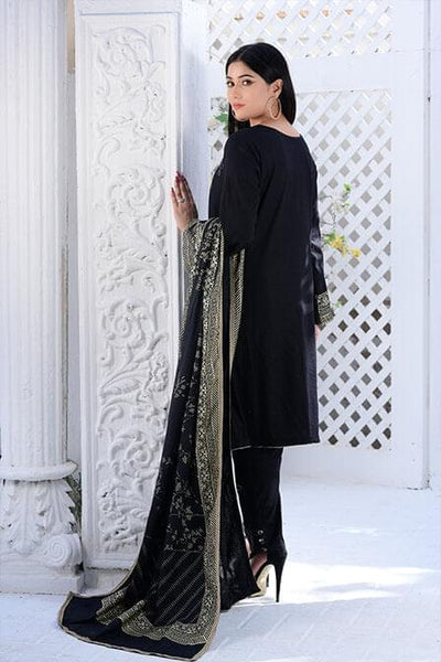 Black Embroidered Lawn Suit With Matching Dupatta AAHANG Karigari