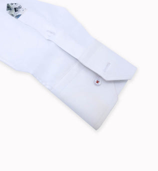 pristine plain white shirt