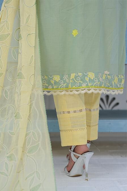 Fully Embroidered Chicken Shirt With Chiffon Dupatta - SURKHAAB